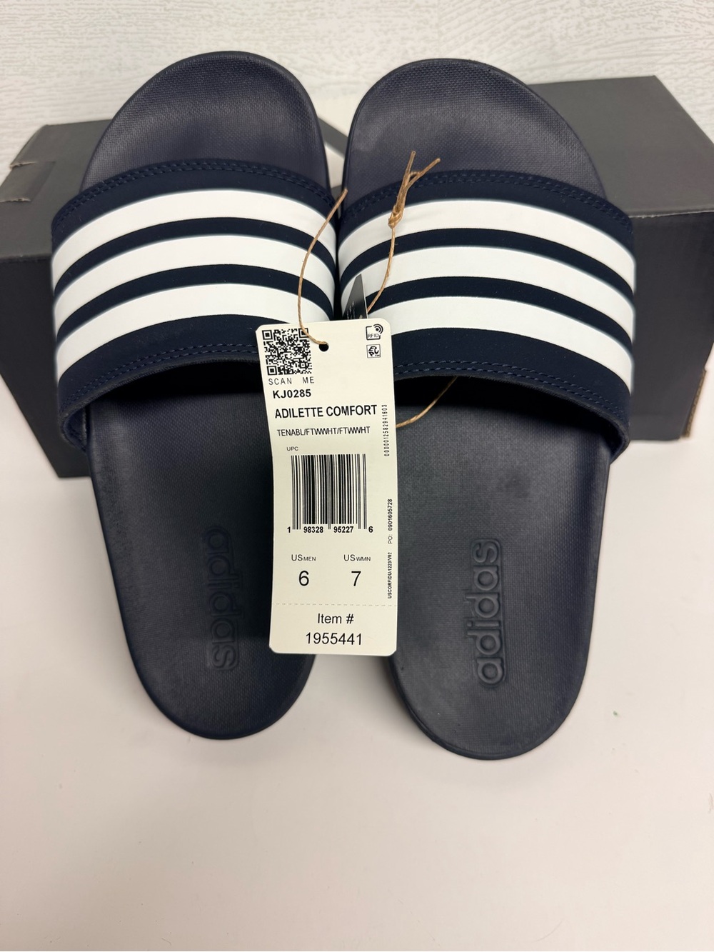 Adidas Adilette Comfort Slide Sandals Navy and White Unisex M6 W7 NWT